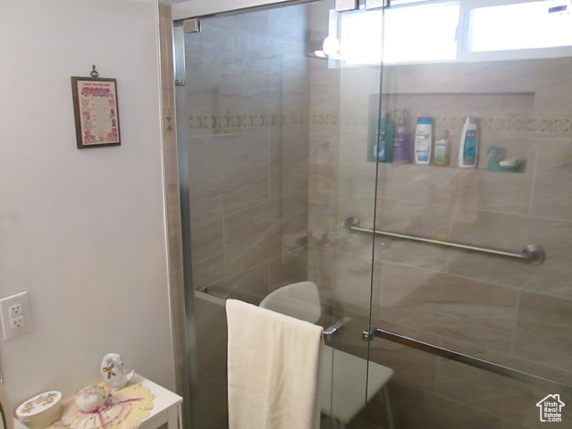 Photo 16 for MLS #2107008 at 853 E 725 North