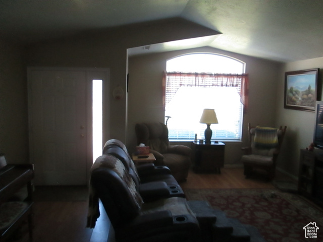 Photo 9 for MLS #2107008 at 853 E 725 North