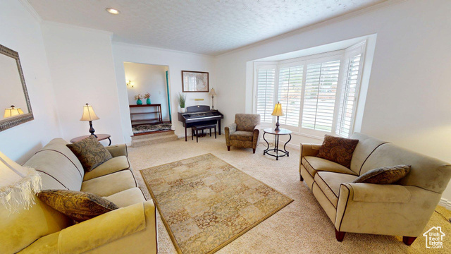 Photo 3 for MLS #2107009 at 2 Echo Ct