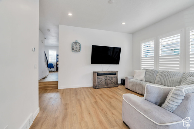 Photo 8 for MLS #2107019 at 7051 W Owens View Way