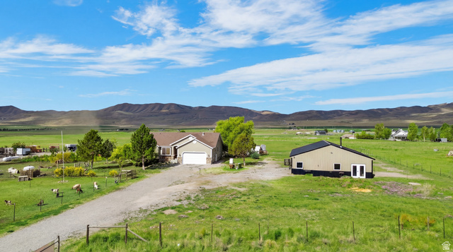 13585 N 10000 W
                     MLS #2107027