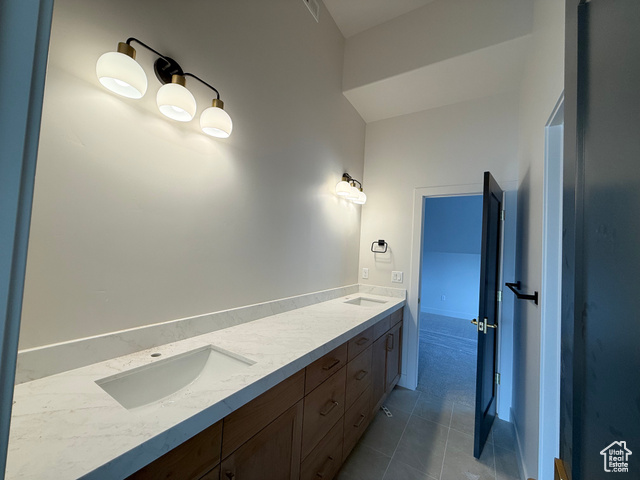 Photo 40 for MLS #2107028 at 14576 S Elora Cir