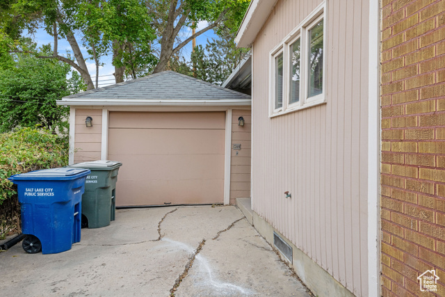 Photo 25 for MLS #2107061 at 1371 E Zenith Ave