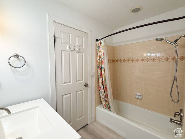 Photo 13 for MLS #2107071 at 1047 E 800 North