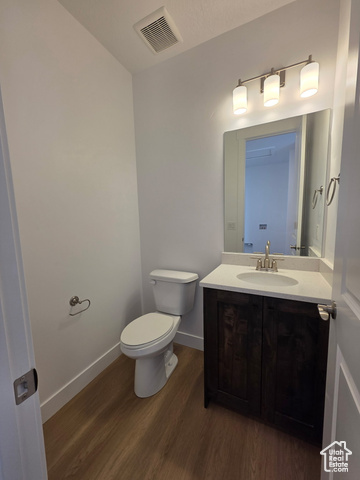 Photo 10 for MLS #2107092 at 384 E Spruce Ln #110