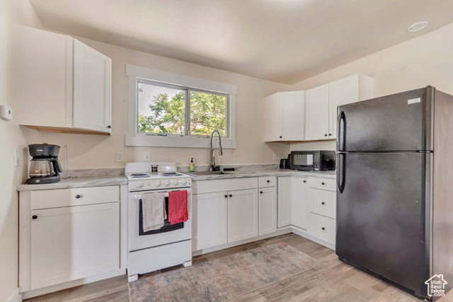 Photo 17 for MLS #2107094 at 1220 N Hillside Dr