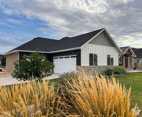 Photo 4 for MLS #2107095 at 582 E 5020 North