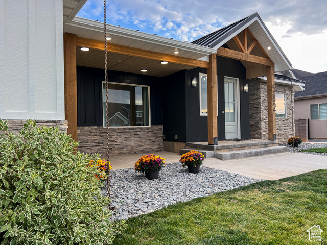 Photo 9 for MLS #2107095 at 582 E 5020 North