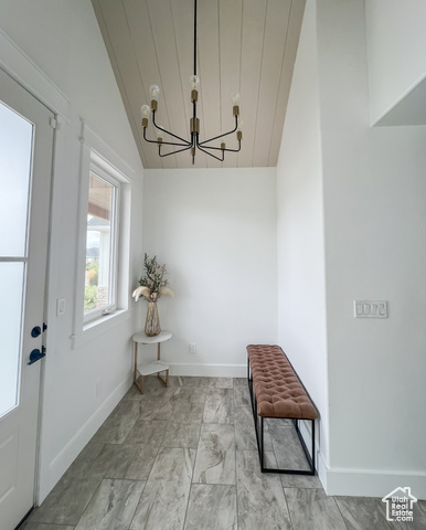 Photo 11 for MLS #2107095 at 582 E 5020 North