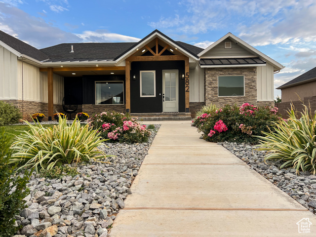 Photo 2 for MLS #2107095 at 582 E 5020 North