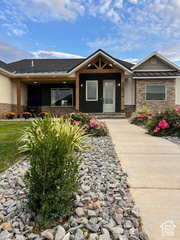 Photo 6 for MLS #2107095 at 582 E 5020 North