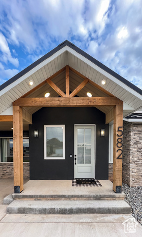 Photo 8 for MLS #2107095 at 582 E 5020 North