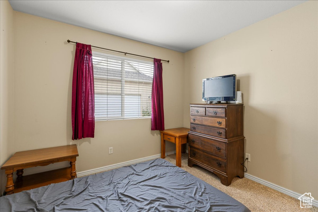 Photo 13 for MLS #2107109 at 1558 N Durocher Ln