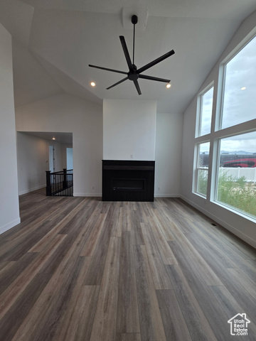 Photo 15 for MLS #2107112 at 416 E Spruce Ln #113