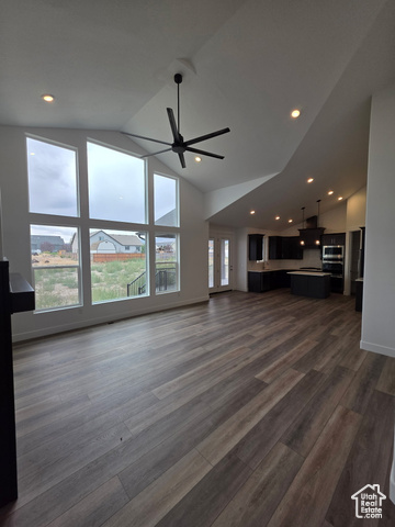 Photo 16 for MLS #2107112 at 416 E Spruce Ln #113