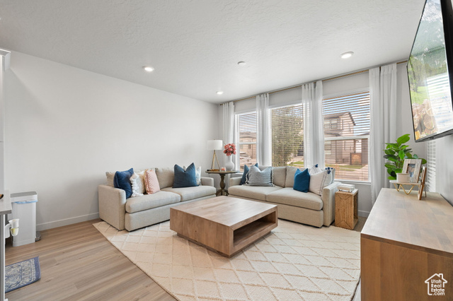 Photo 4 for MLS #2107116 at 715 S Miller Ave
