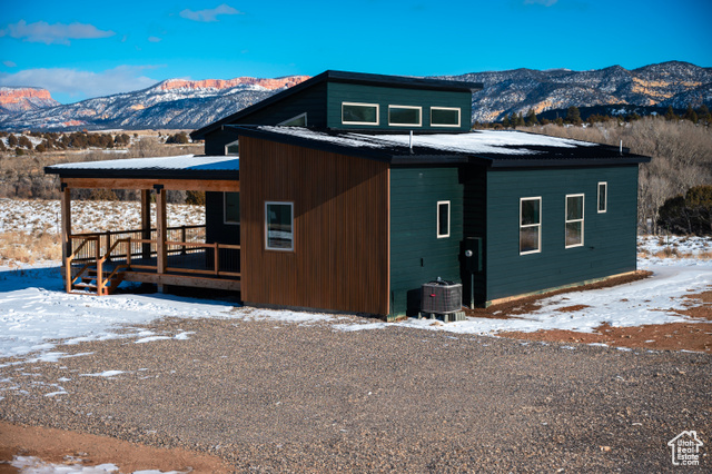 152 W BRYCE GATE CIR, Hatch UT 84735
