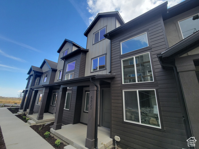 6822 S CLEVER PEAK LN #266, West Jordan UT 84081
