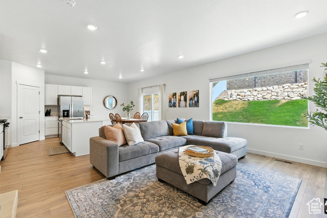 Photo 6 for MLS #2107136 at 1501 S 3750 East