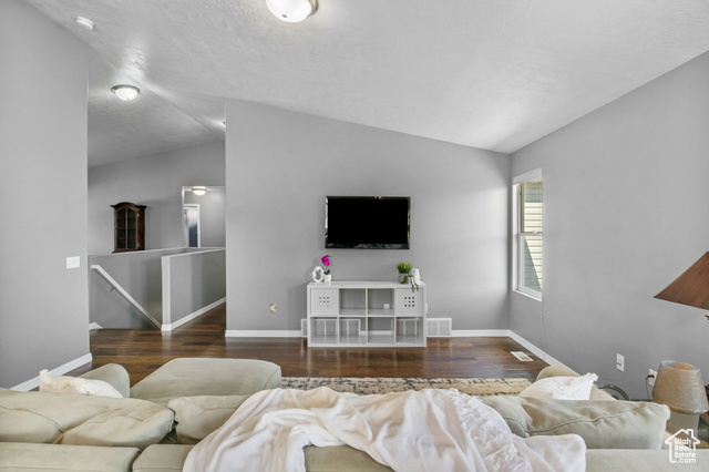 Photo 9 for MLS #2107149 at 1069 S Legrand Dr