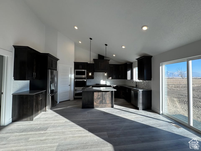 Photo 5 for MLS #2107156 at 426 E Redwood Ln #119