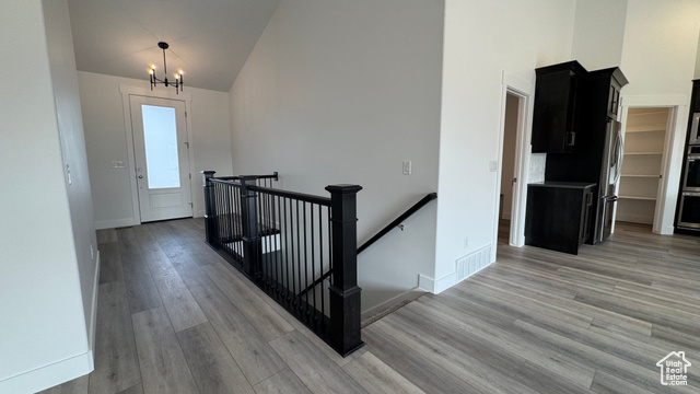 Photo 9 for MLS #2107156 at 426 E Redwood Ln #119