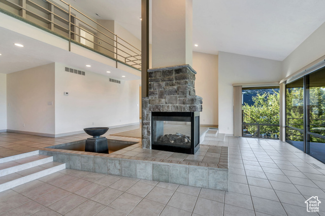 Photo 10 for MLS #2107157 at 4365 Bedford Dr