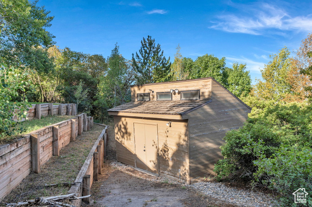 Photo 62 for MLS #2107157 at 4365 Bedford Dr