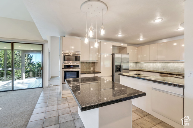 Photo 16 for MLS #2107157 at 4365 Bedford Dr