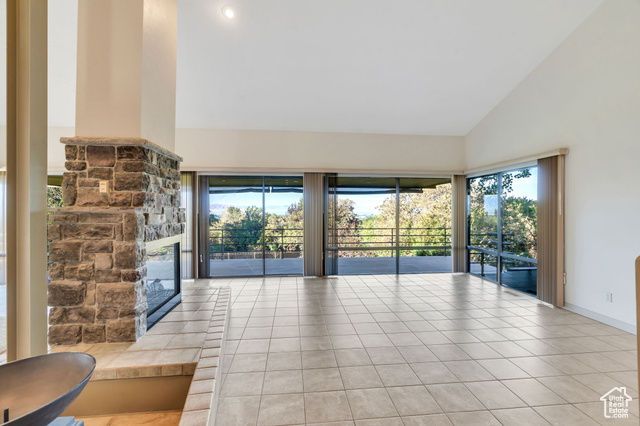 Photo 7 for MLS #2107157 at 4365 Bedford Dr