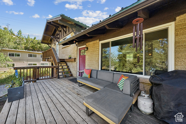 Photo 15 for MLS #2107159 at 130 Parkview Dr