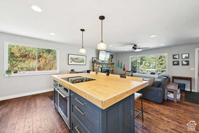 Photo 7 for MLS #2107159 at 130 Parkview Dr