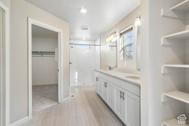 Photo 6 for MLS #2107163 at 63 E Broadway Dr #1035
