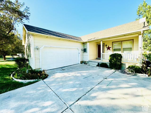 3851 N CHILTON RD, Eagle Mountain UT 84005