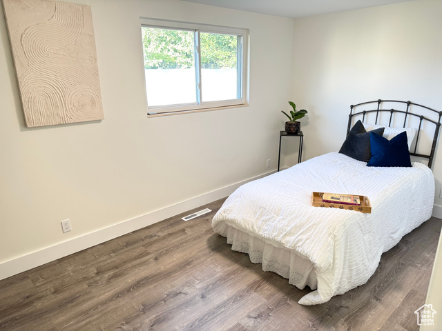 Photo 27 for MLS #2107184 at 1676 W Forbes Ave