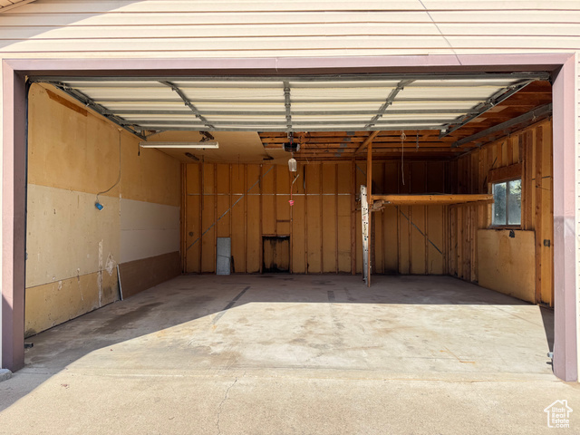 Photo 40 for MLS #2107184 at 1676 W Forbes Ave