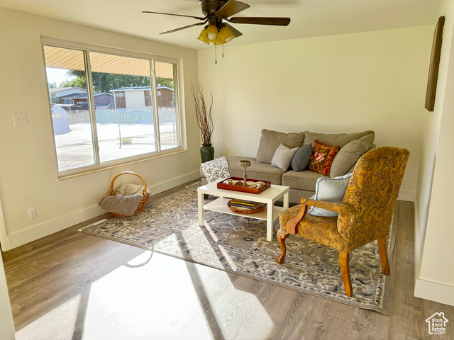 Photo 12 for MLS #2107184 at 1676 W Forbes Ave