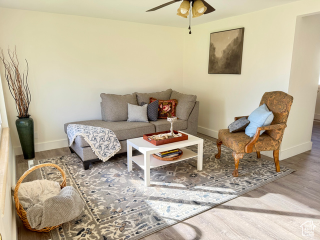Photo 11 for MLS #2107184 at 1676 W Forbes Ave
