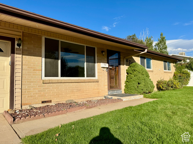 Photo 9 for MLS #2107184 at 1676 W Forbes Ave
