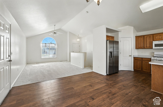 Photo 10 for MLS #2107190 at 748 W 650 North