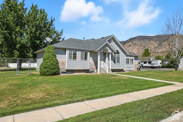 Photo 2 for MLS #2107190 at 748 W 650 North