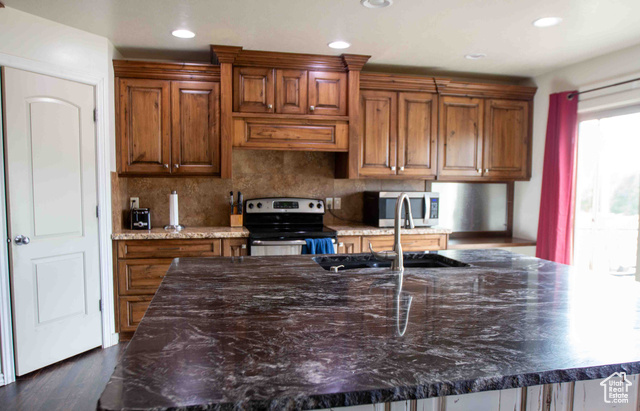 Photo 10 for MLS #2107193 at 1779 N 925 East