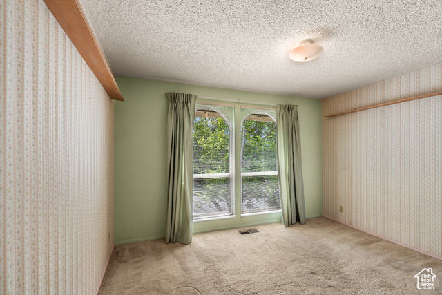 Photo 20 for MLS #2107196 at 247 Paulette Way