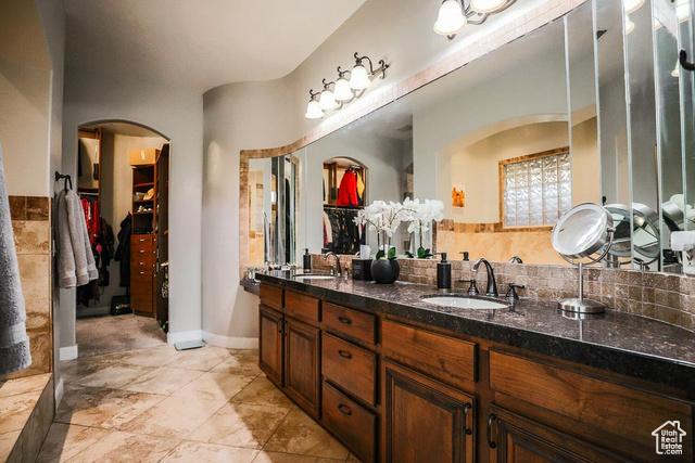 Photo 23 for MLS #2107219 at 3422 S Piaute Rd