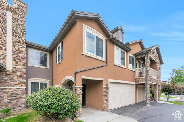 Photo 2 for MLS #2107222 at 1470 W 50 North