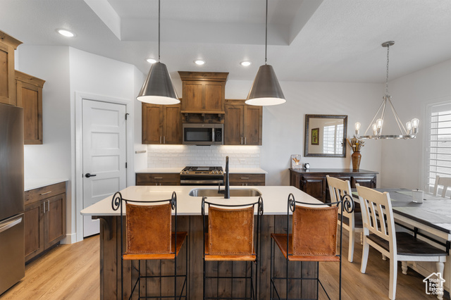 Photo 7 for MLS #2107230 at 203 N Strathmore Ln