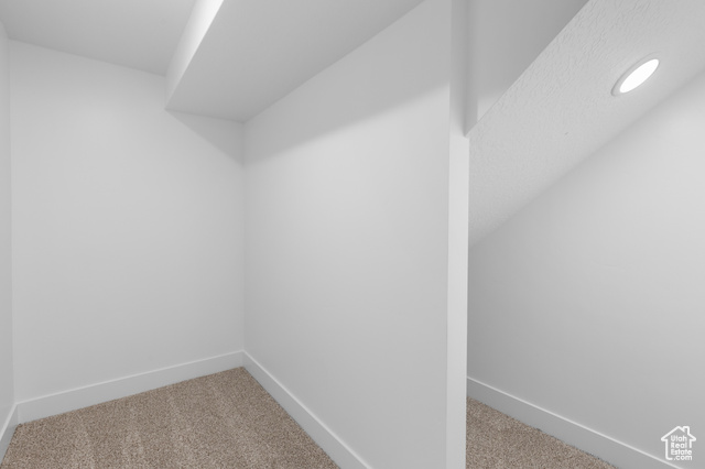 Photo 20 for MLS #2107230 at 203 N Strathmore Ln