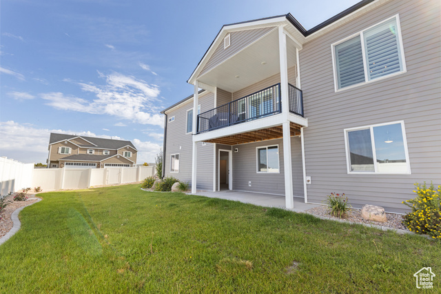 Photo 25 for MLS #2107230 at 203 N Strathmore Ln