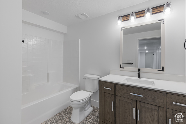 Photo 23 for MLS #2107230 at 203 N Strathmore Ln
