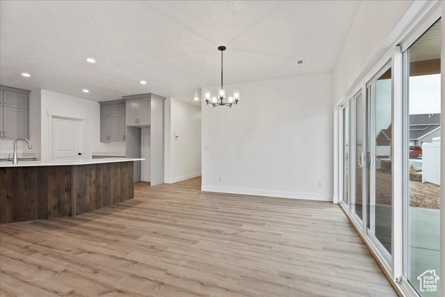 Photo 14 for MLS #2107234 at 964 S 4475 West #123